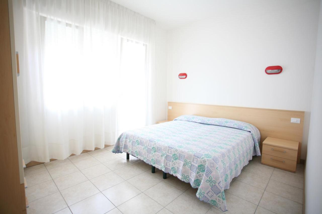 Residence Capinera Sottomarina Buitenkant foto